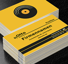 Vinyl-Schallplatte auf einem gelben Hintergrund, Unterhaltung, DJ - Visitenkarten Netprint